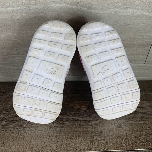Toddler girls Nike Roshe One Sneaker - Picture 8 of 8